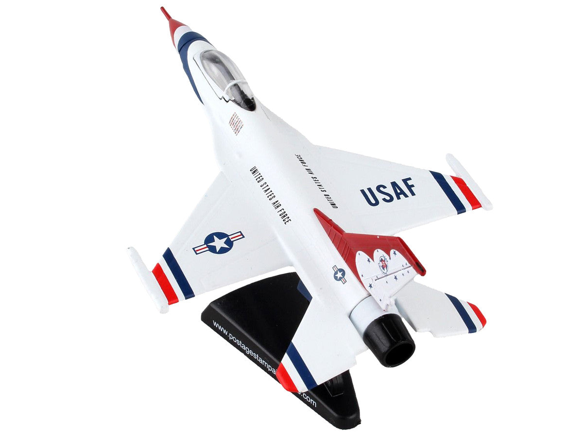 Lockheed Martin F-16 Fighting Falcon Fighter Aircraft "Thunderbirds" United States Air Force image 3