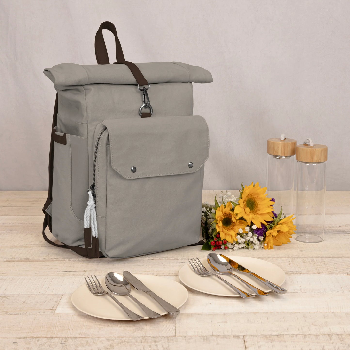 Carmel Roll Top Picnic Backpack Cooler image 4