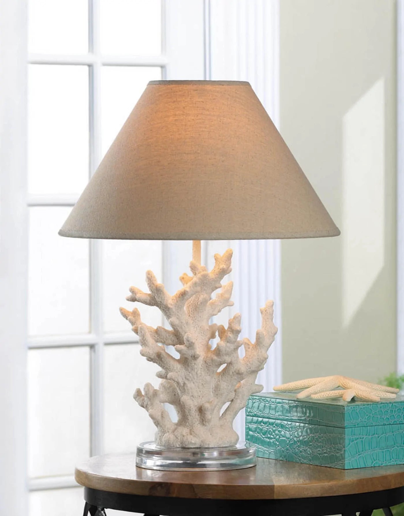 White Coral Table Lamp image 3