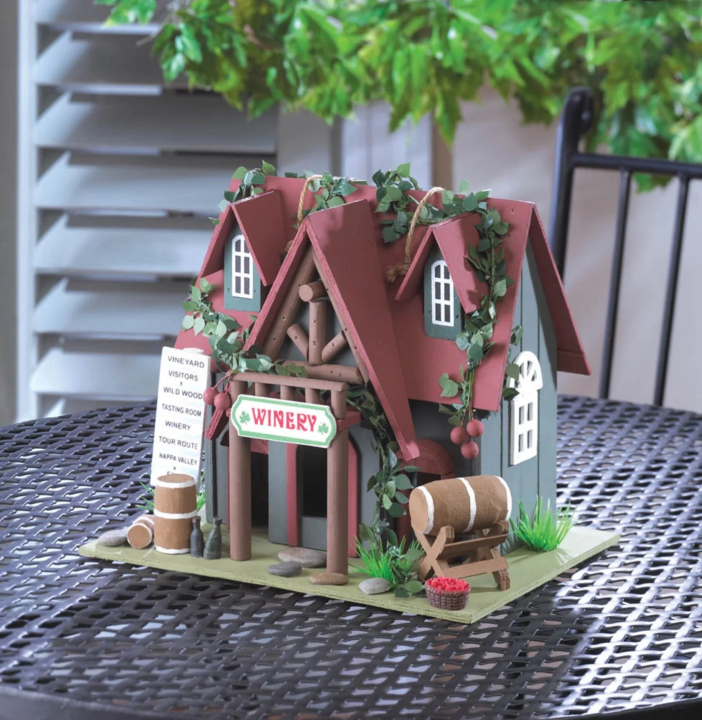 COTTAGE WINERY BIRDHOUSE