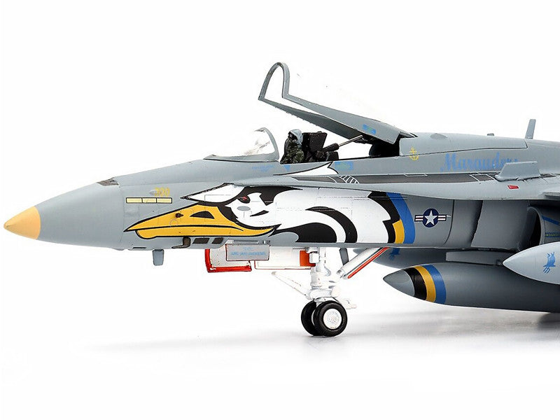 F/A-18C U.S. Navy Hornet Fighter Aircraft "VFA-82 Marauders" with Display Stand Limited Edition to 600 pieces Worldwide 1/72 Diecast Model by JC Wings image 2