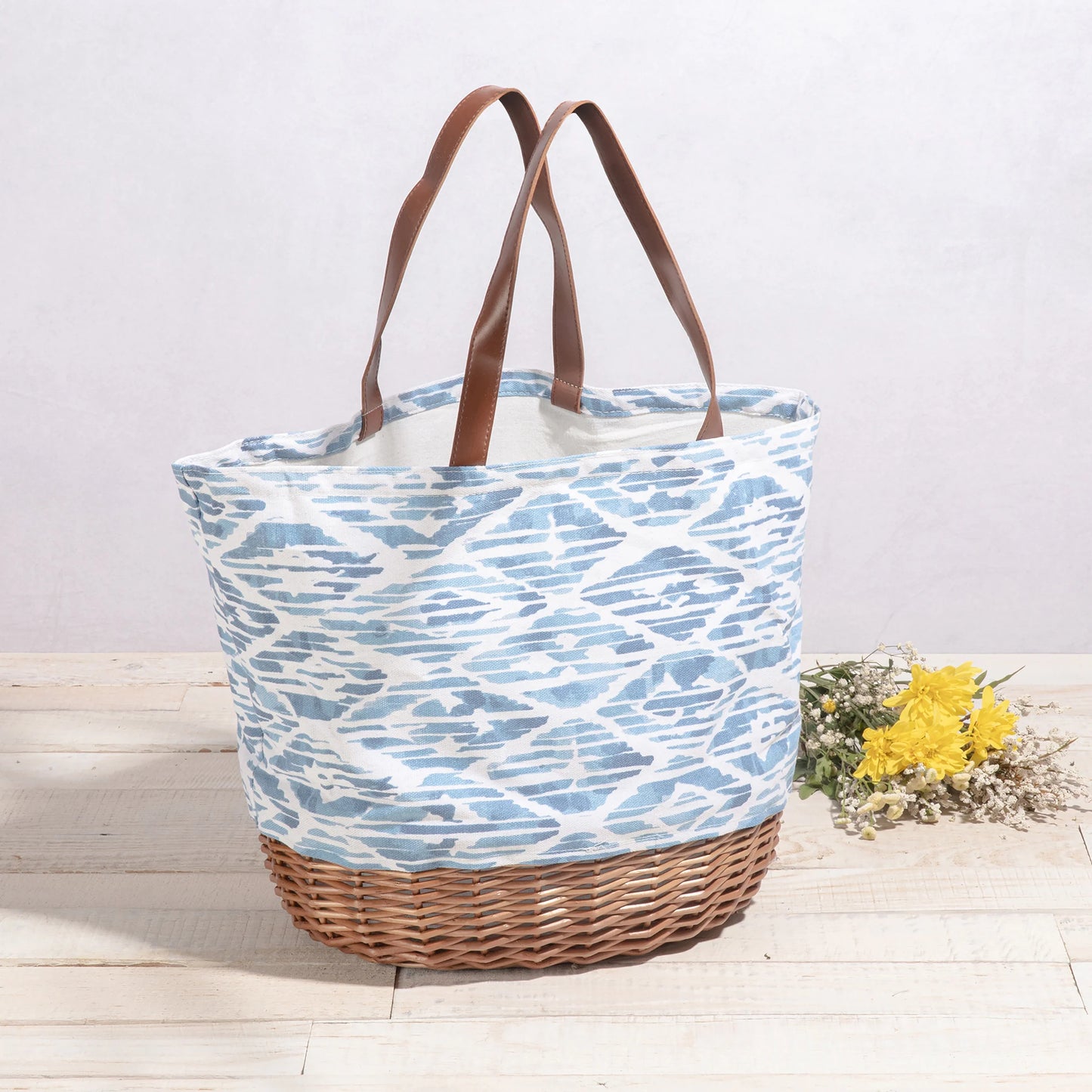 Promenade Picnic Basket image 4