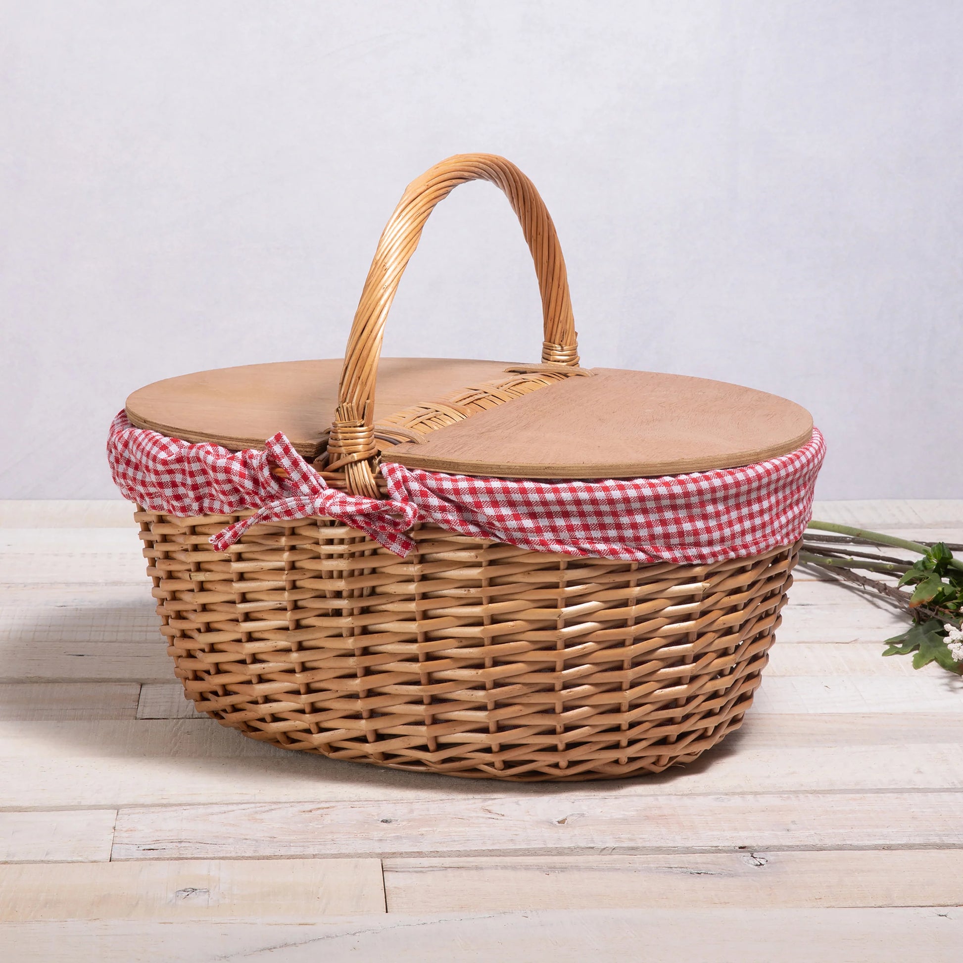 Country Picnic Basket image 3