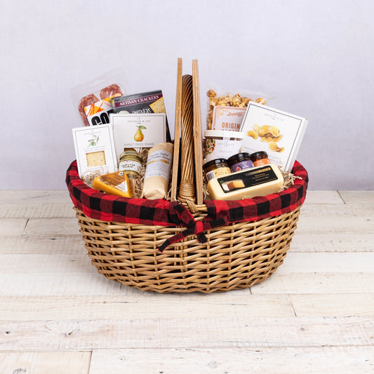 Country Basket with Gourmet Gift Pack image 0