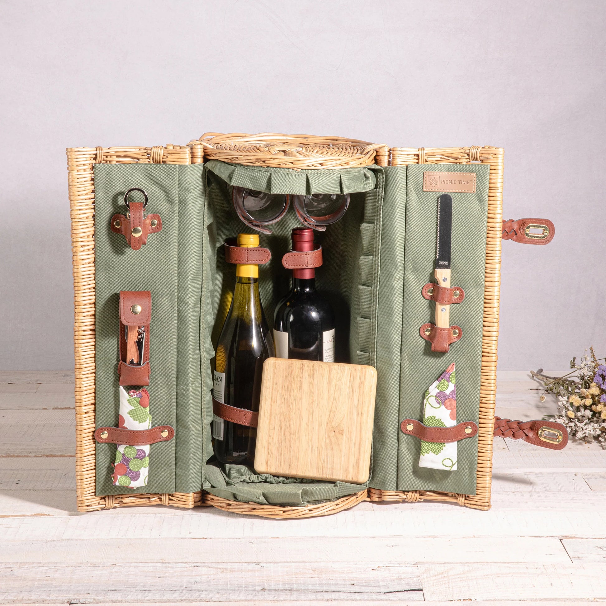 Verona Wine & Cheese Picnic Basket image 2