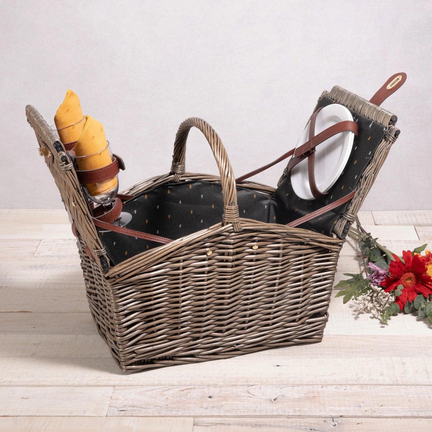 Piccadilly Picnic Basket image 6