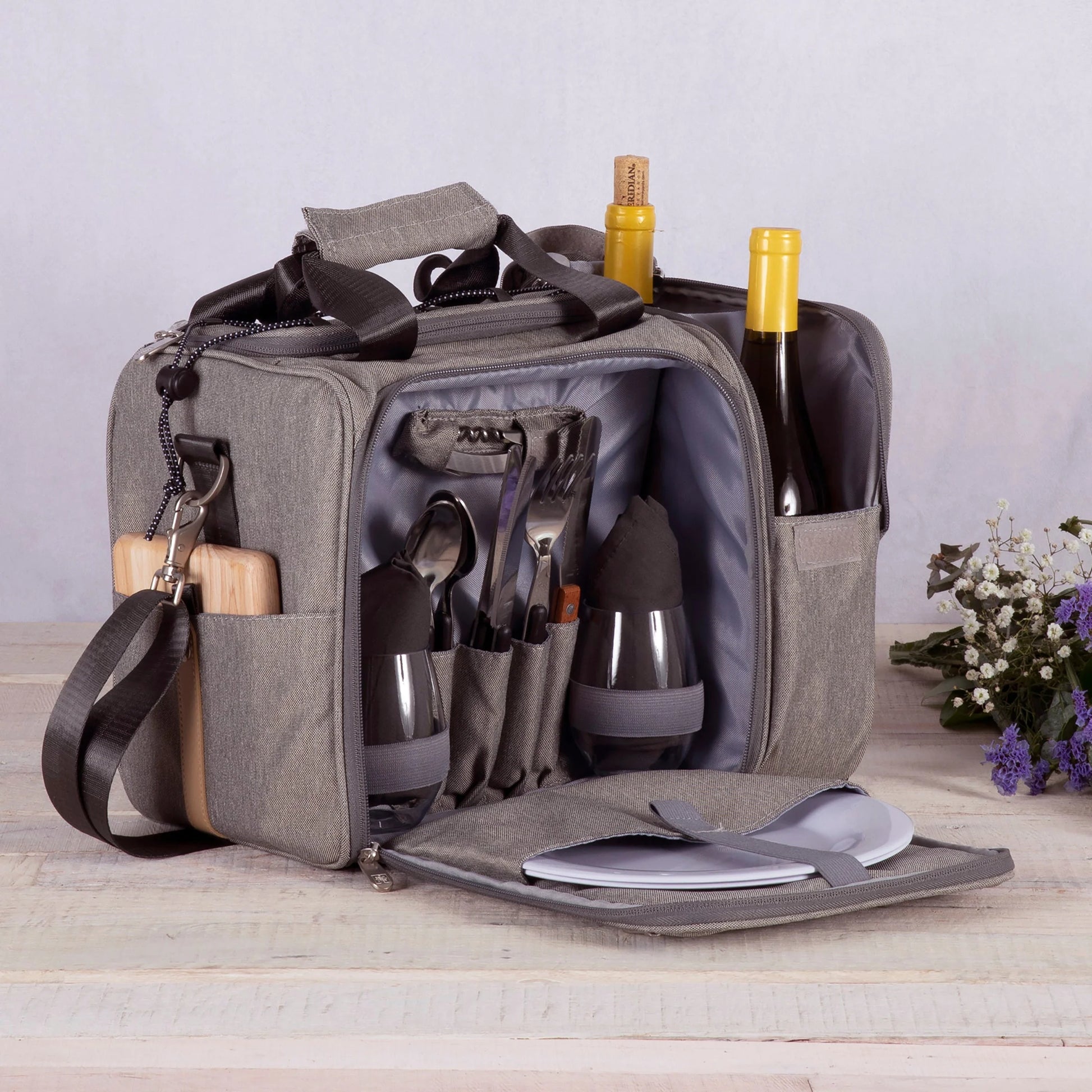 Malibu PT Frontier Edition Picnic Basket Cooler image 1